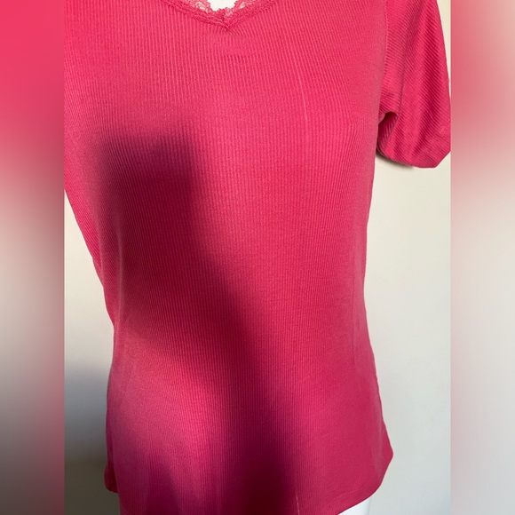 Tank tops for sale - Picture 2 of 6